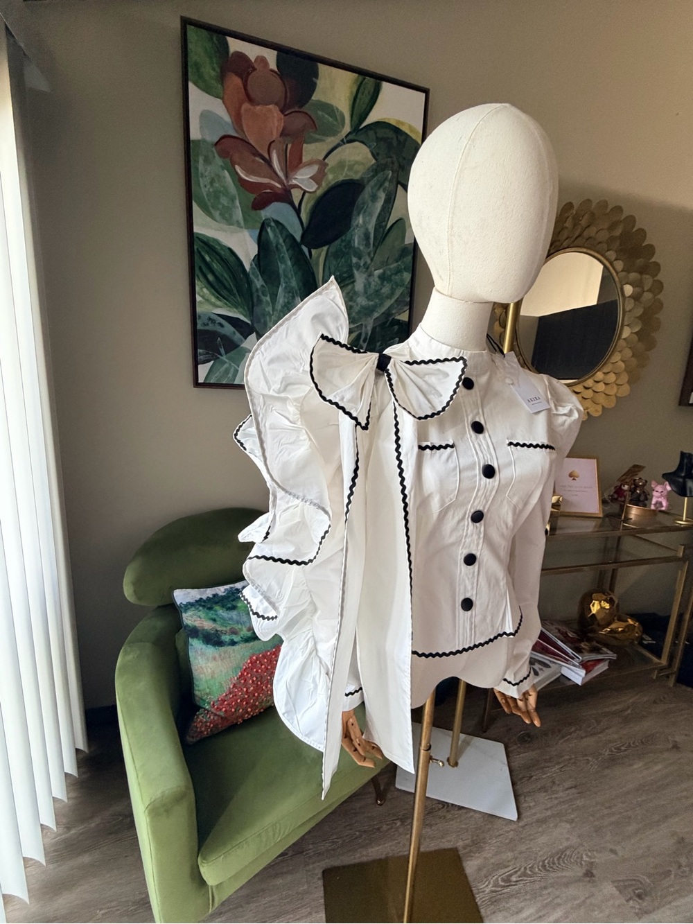 AKIRA White Statement Ruffle Blouse Black Trim Cotton Stretch Size Small NWT - Picture 5 of 14